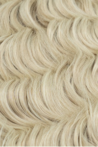 blond  + 25,70€ 